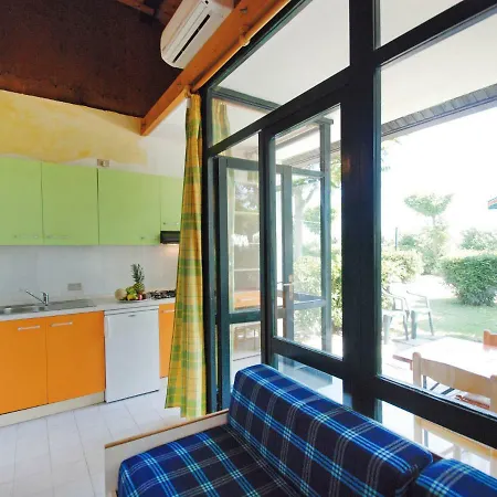 Locazione Turistica Borsetti.17 Holiday home *