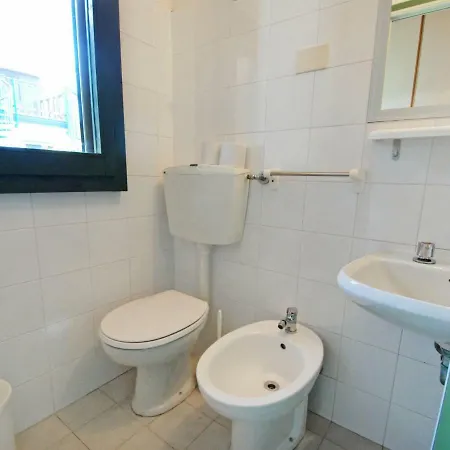 Locazione Turistica Borsetti.17 Holiday home *